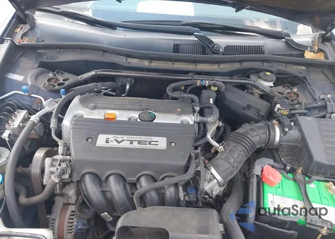 2009 Honda Accord 2.4 Ex from USA, damaged, VIN 1HGCP26739A009728